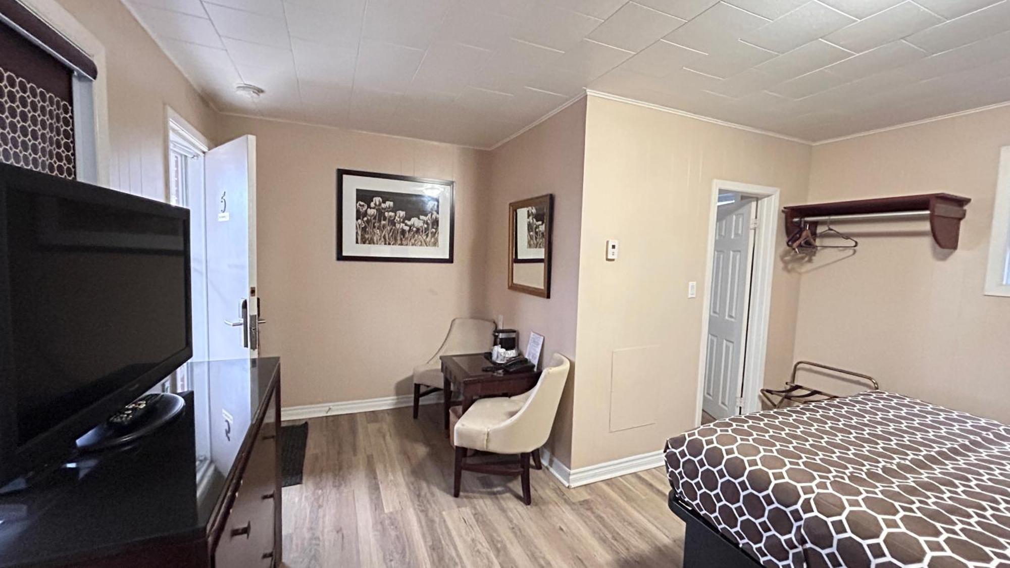 Rogers Motel Smiths Falls Exterior foto